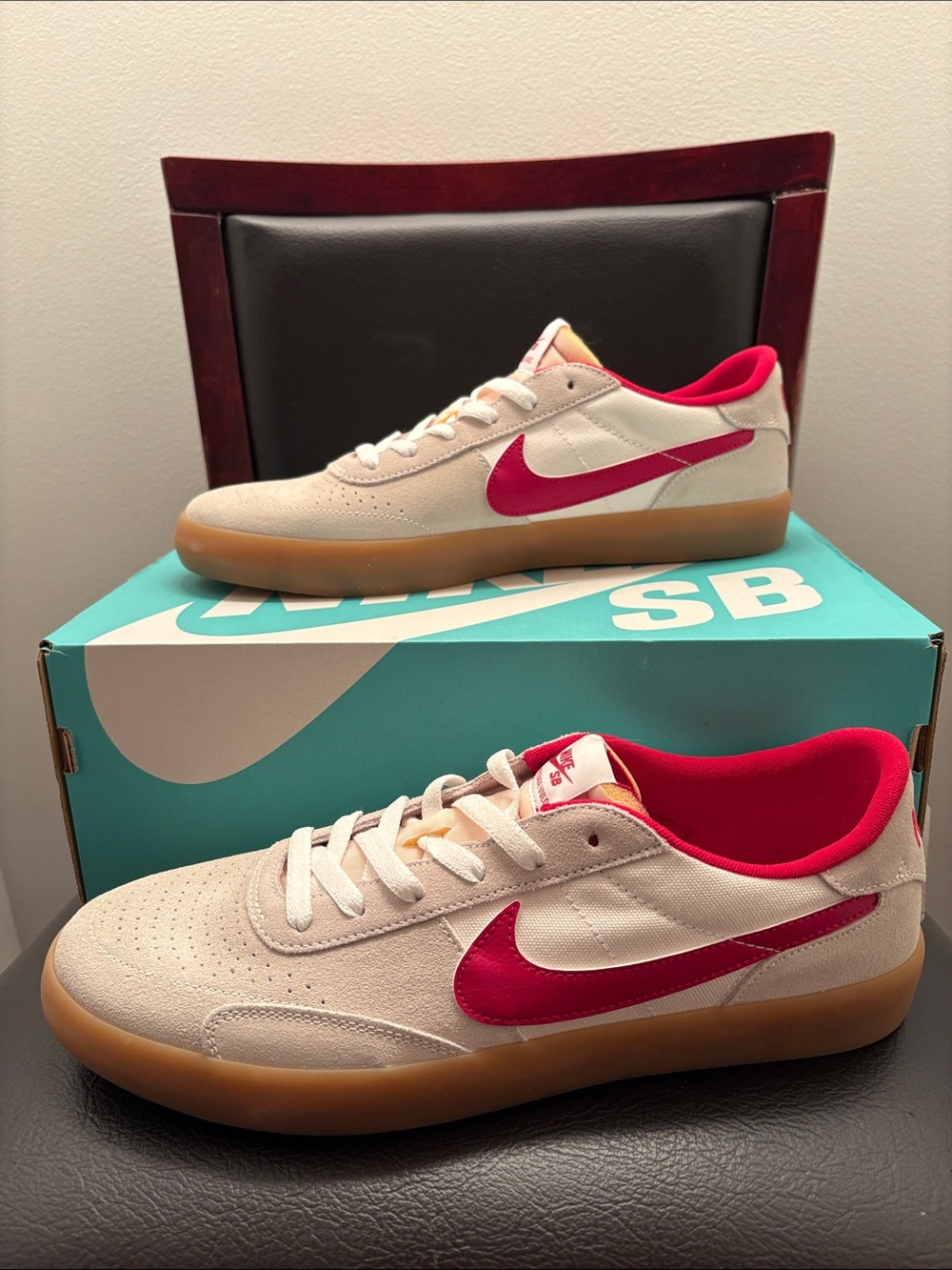 New Men’s Nike SB Heritage Vulc Canvas Skate Sneakers with Red Swoosh